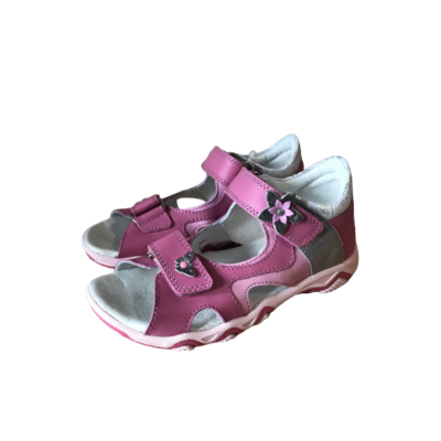  LINEA pink-ezüst tépőzáras gyerek szandál lányoknak keskeny lábra is jó, nagyon kényelmes és nagyon jól tartja a gyerek lábát