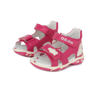 DDStep Rózsaszín pink lány szandál tépőzárral állítható , zárt kérgű szandál ,visszakorrigálja a láb bedőlését, keskeny , normál , és széles lábra is ajánlott  AC290-401A