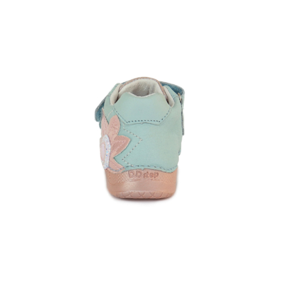 D.D.Step Vízlepergető kislány (babakék) világos kék , rózsaszín Tépőzárral szabályozható, kívül-belül bőr gyerekcipő napocska mintával  S038-460